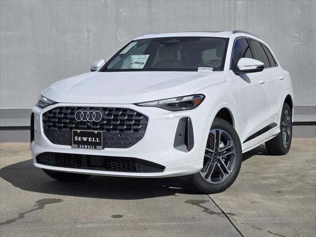 2025 Audi New Q5 Premium's photo