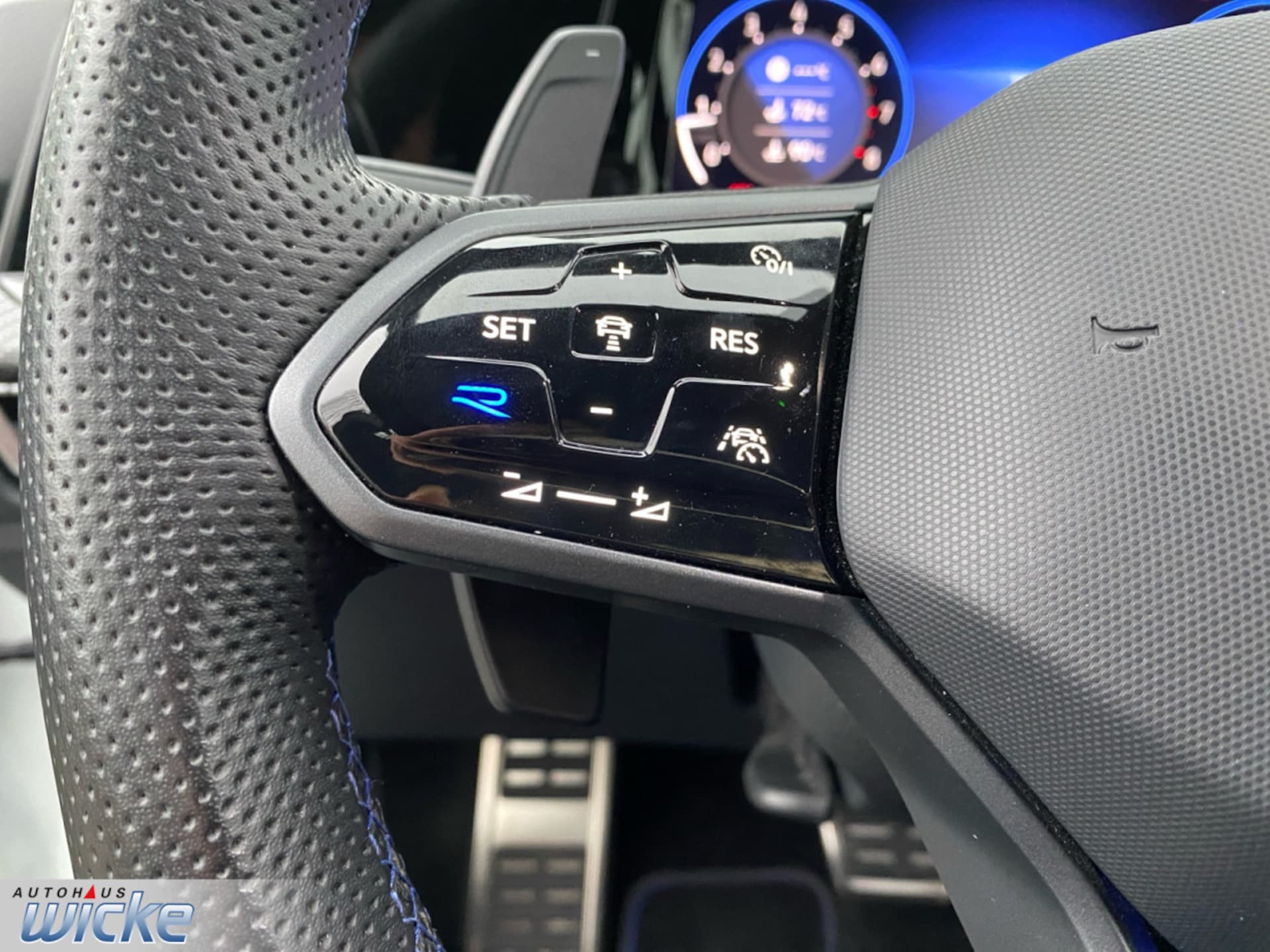 Volkswagen Golf R