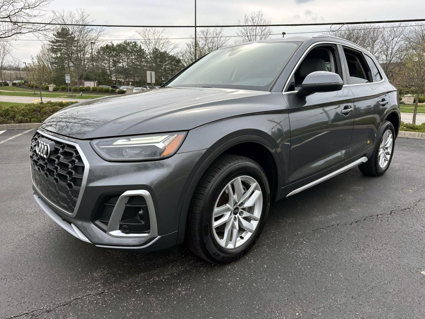 2023 Audi Q5 45 Premium's photo