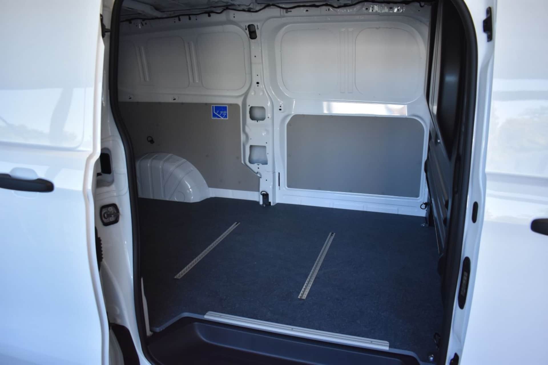 Volkswagen Transporter Kasten langer Radstand