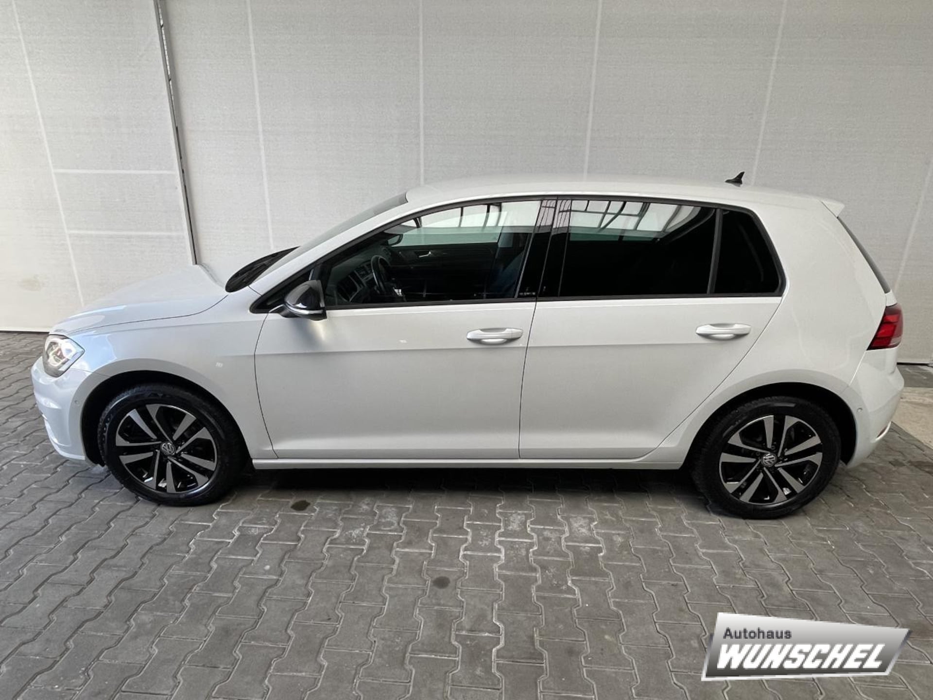 Volkswagen Golf IQ.DRIVE
