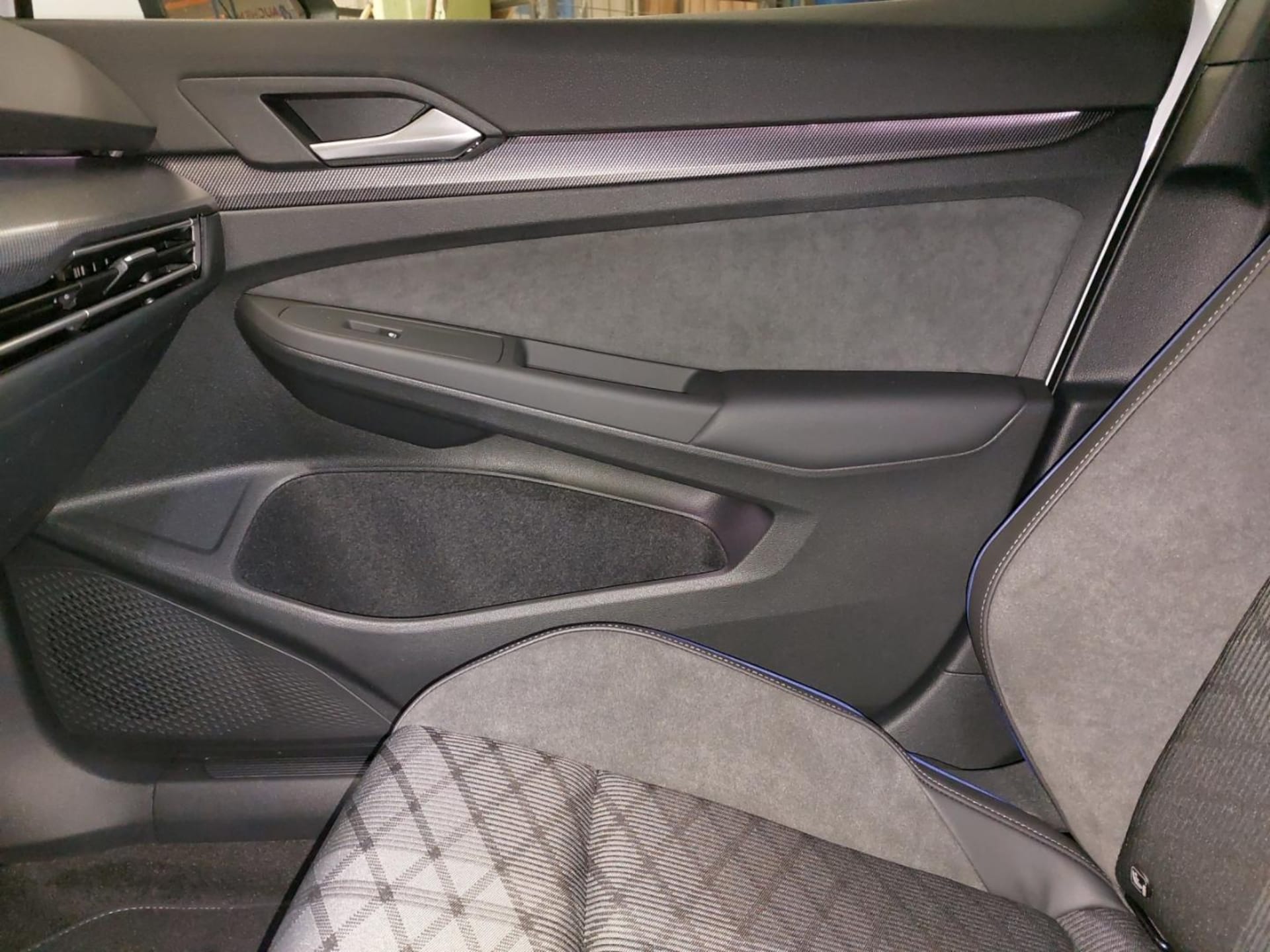 Volkswagen Golf R-Line