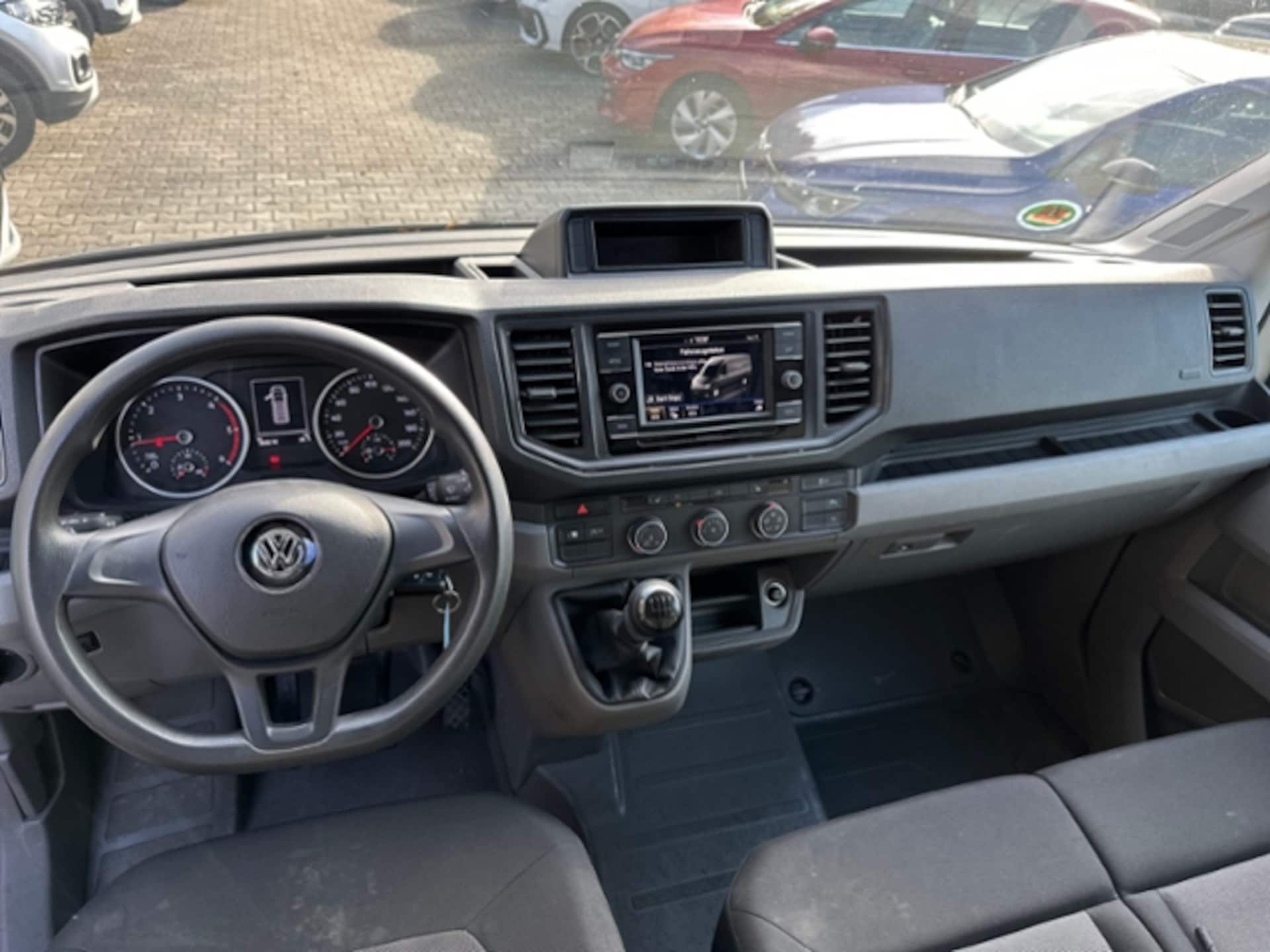 Volkswagen Crafter Kasten langer Radstand