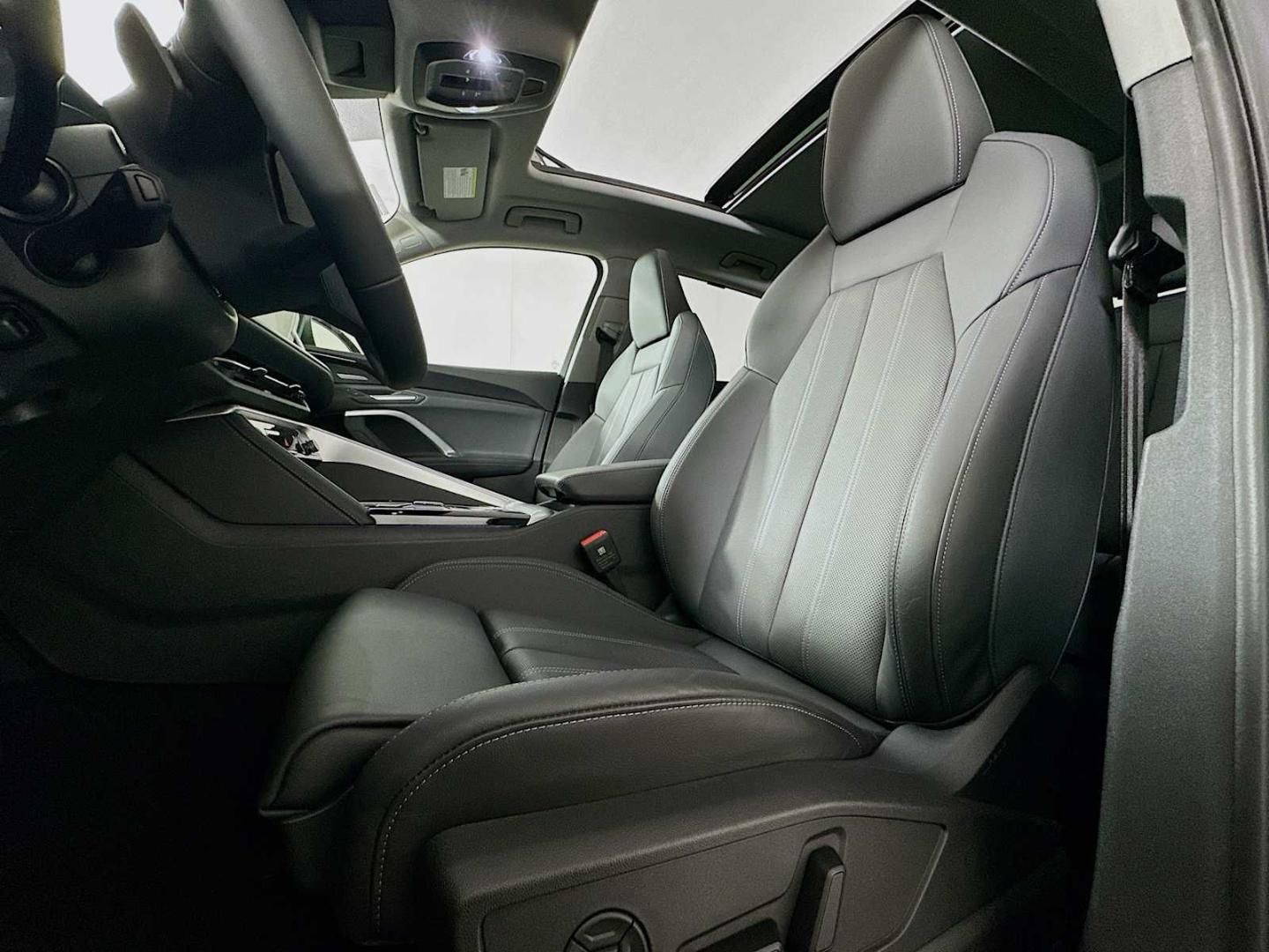 2025 Audi Q5 Premium Plus - Photo 19