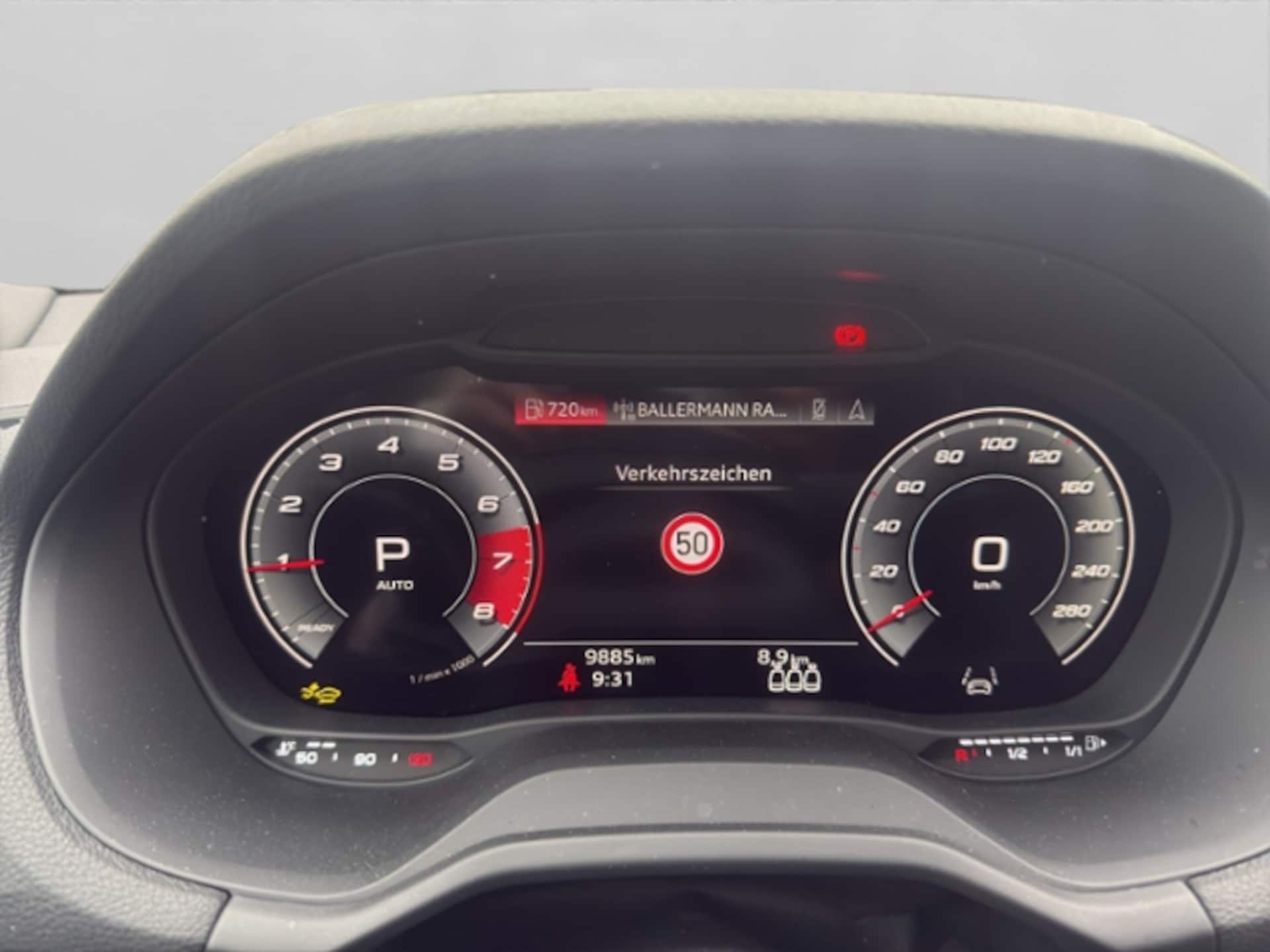 Audi Q2 S line