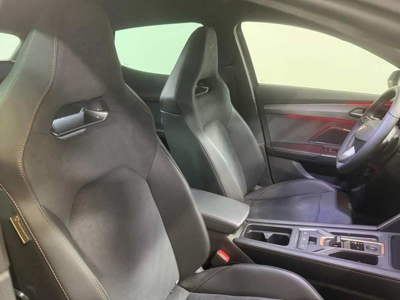 CUPRA Formentor 1.5 TSI e-Hybrid VZ DSG 200 kW (272 CV) — photo 14