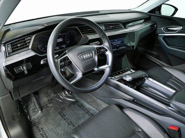 2024 Audi Q8 e-tron