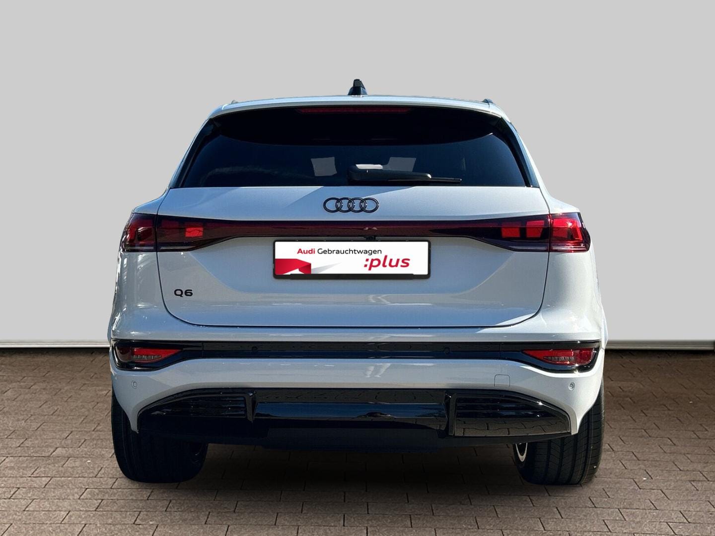 Bild über Audi Q6 SUV e-tron e-tron performance - für weitere Informationen kontaktieren Sie den Audi Partner