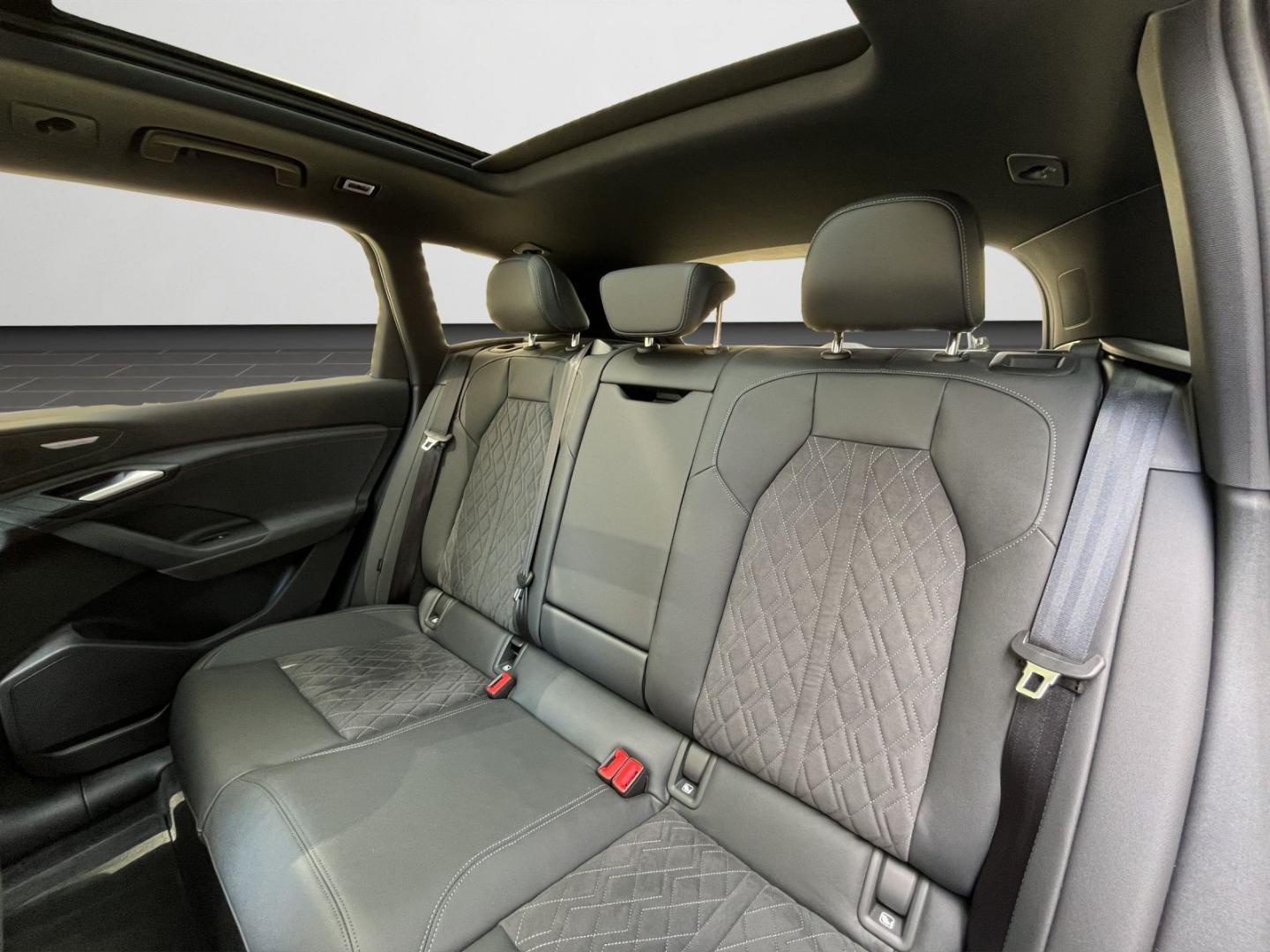 Image about Audi Q6 SUV e-tron e-tron performance