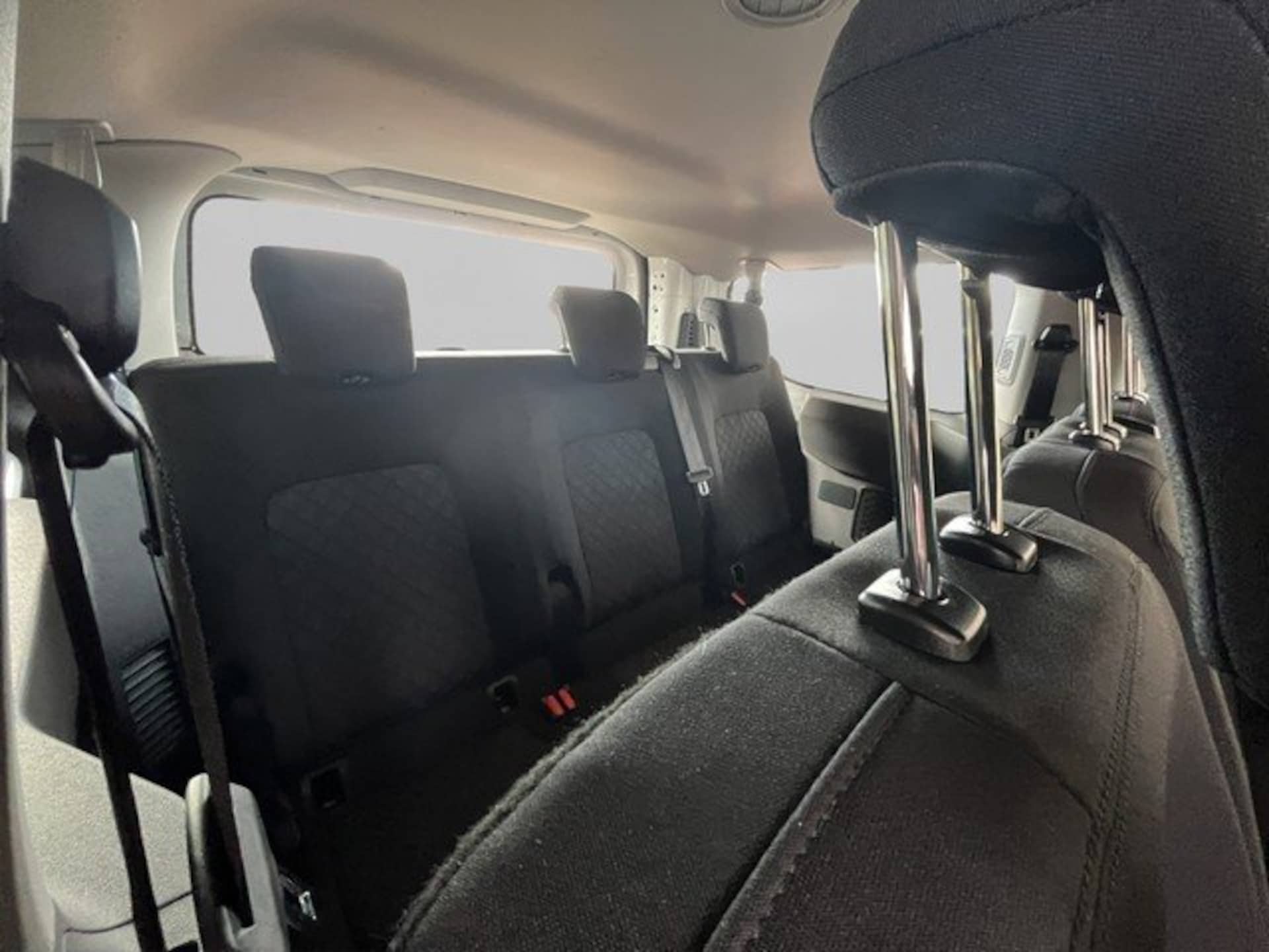 Volkswagen Transporter Kombi kurzer Radstand