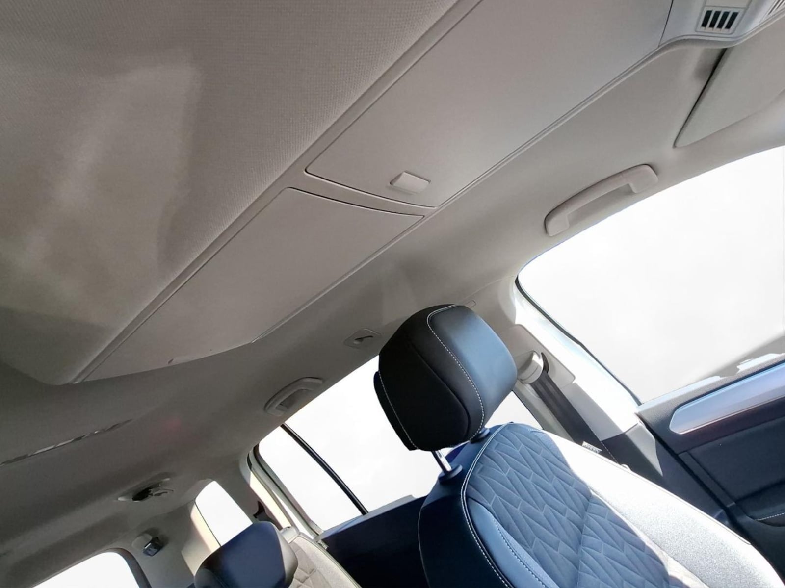 Volkswagen Touran – Bild 10