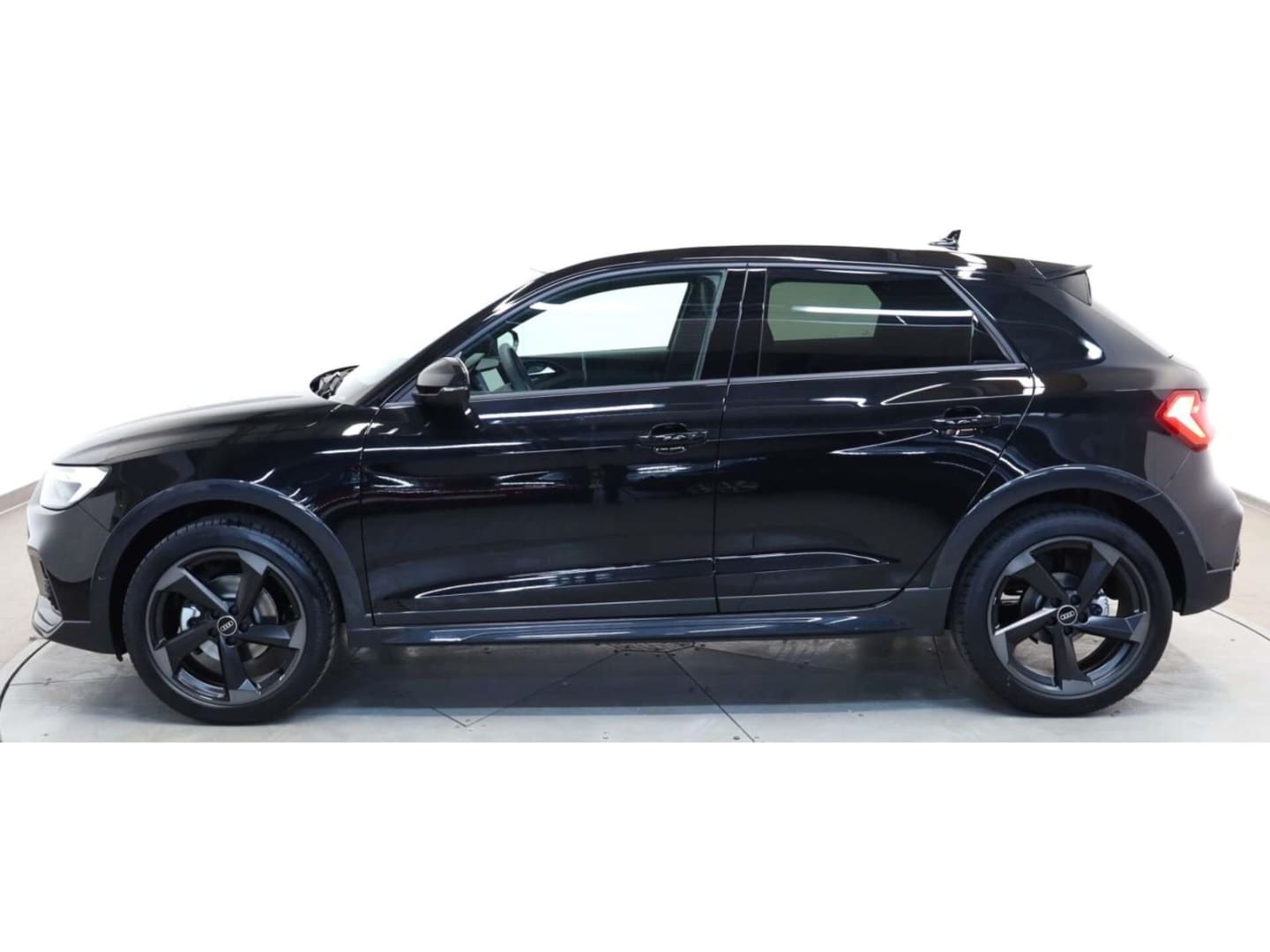 Image about Audi A1 allstreet 30 TFSI S tronic