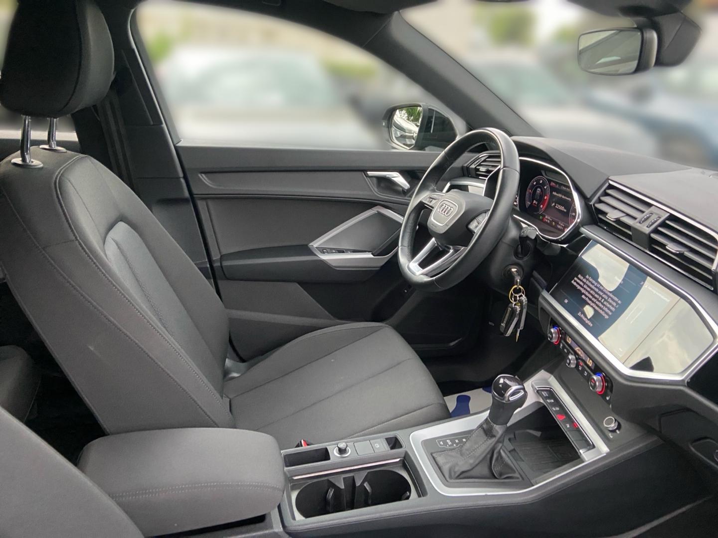 Image about Audi Q3 Sportback 35 TDI S tronic