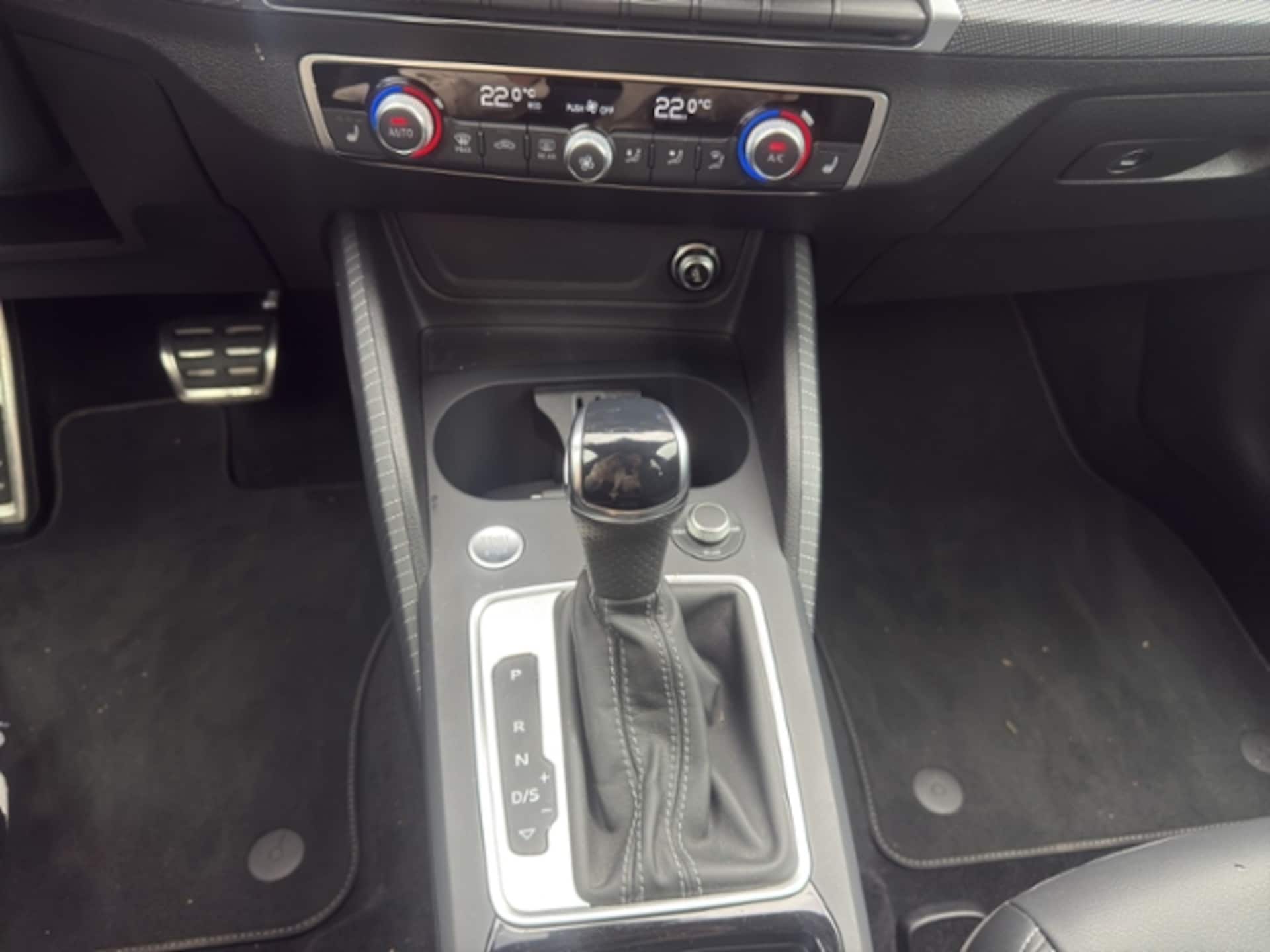 Audi Q2 S line