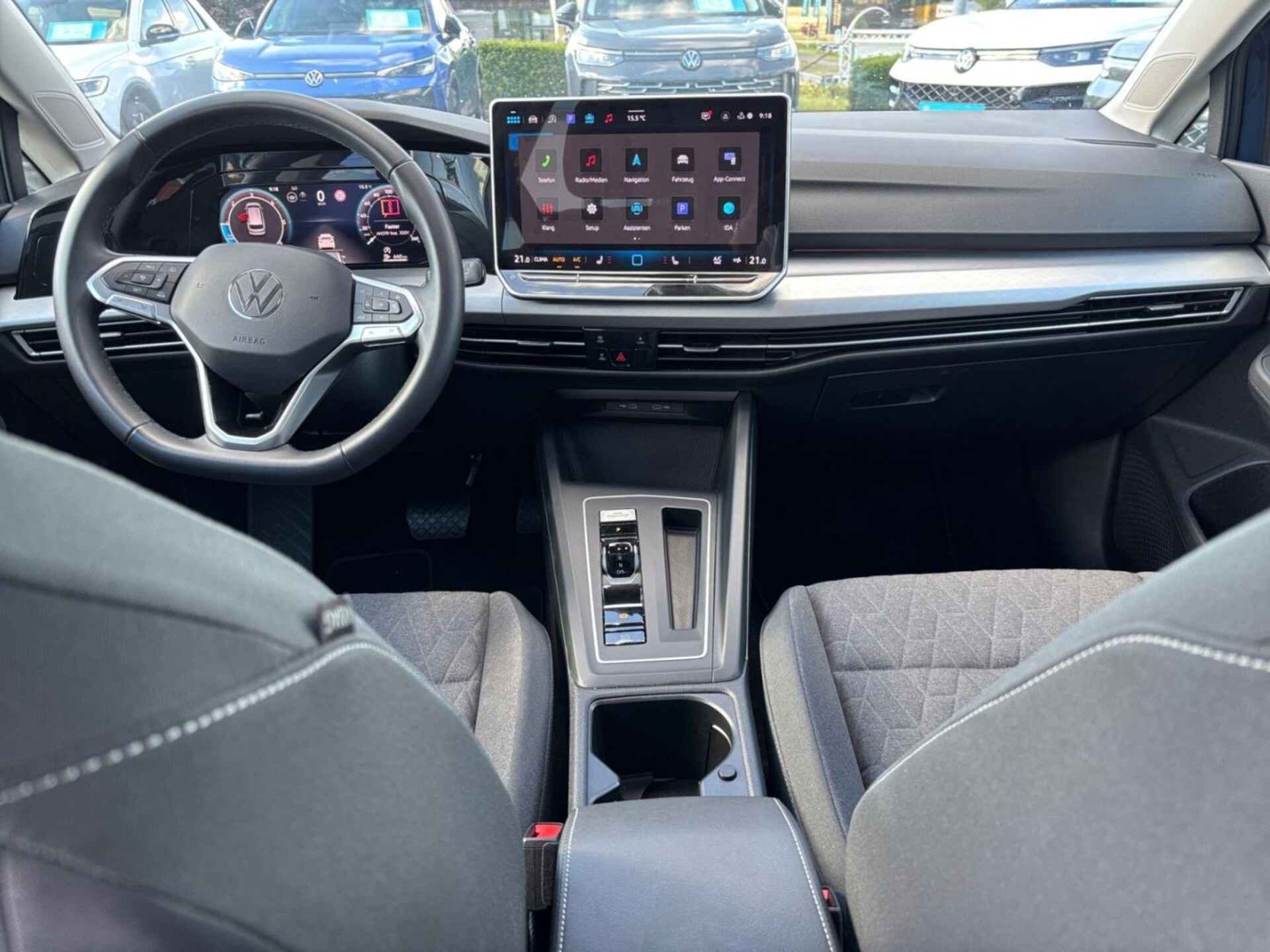Volkswagen Golf Variant Life