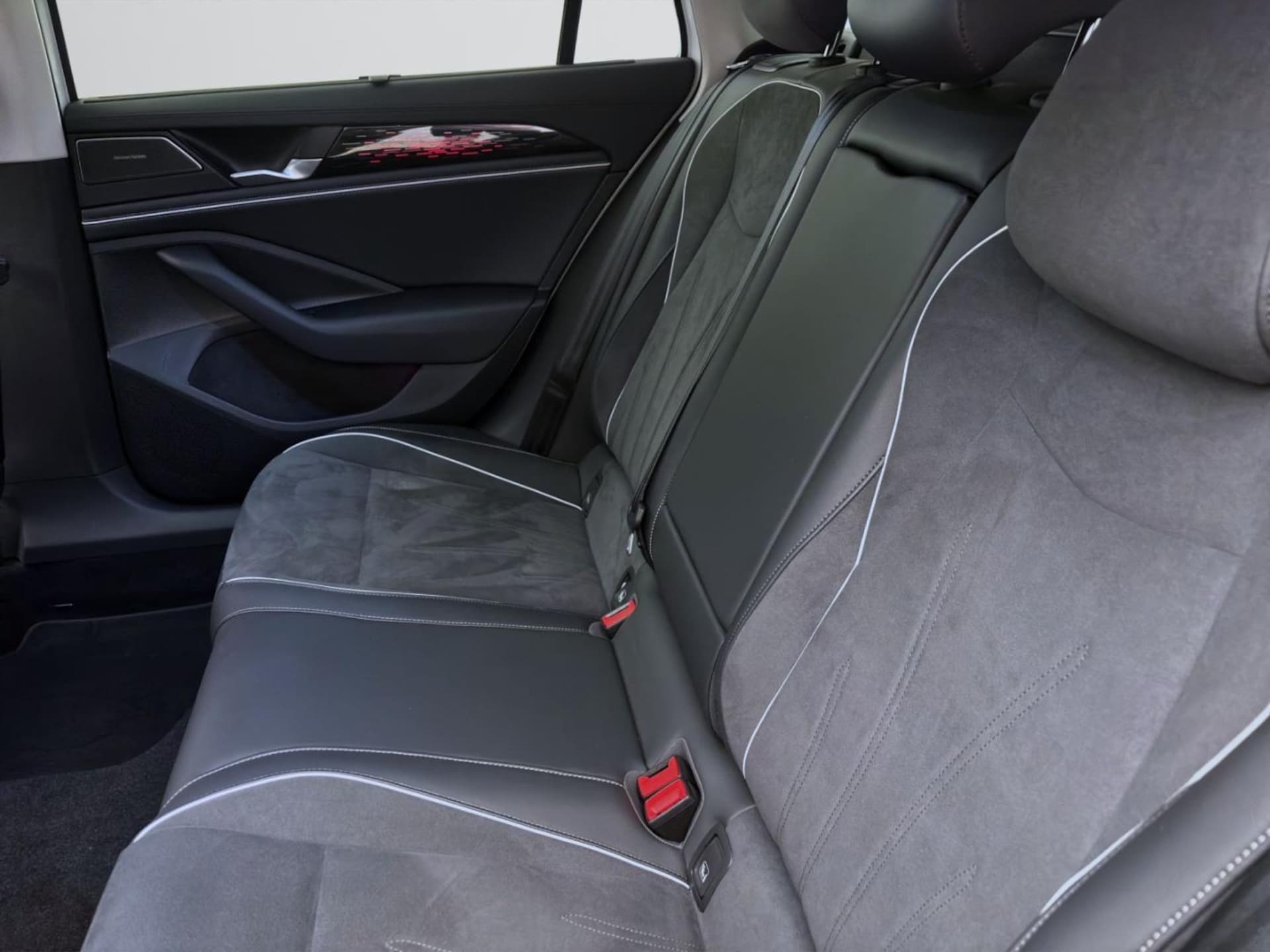 Volkswagen Passat Elegance