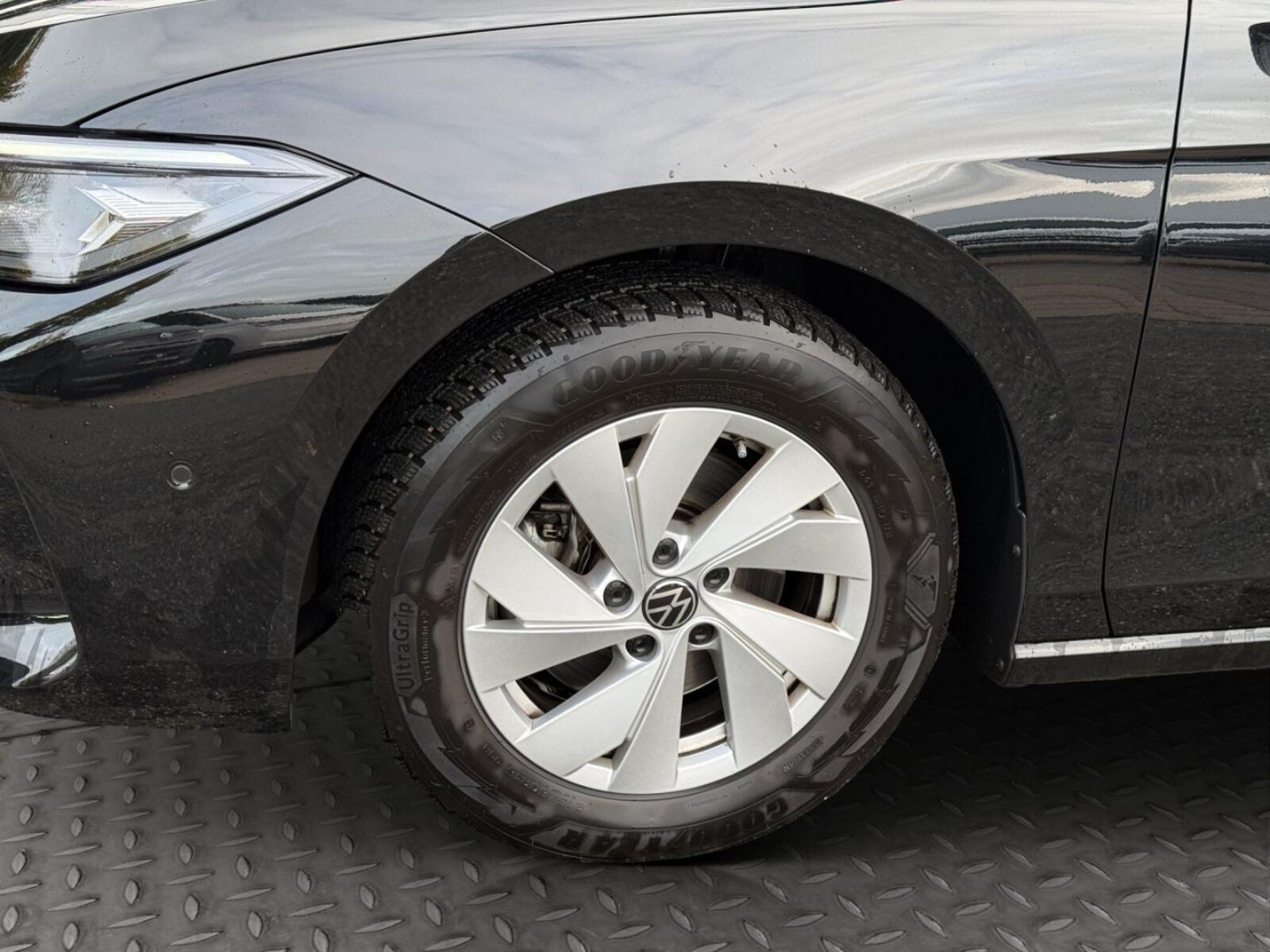 Volkswagen Passat – Bild 8