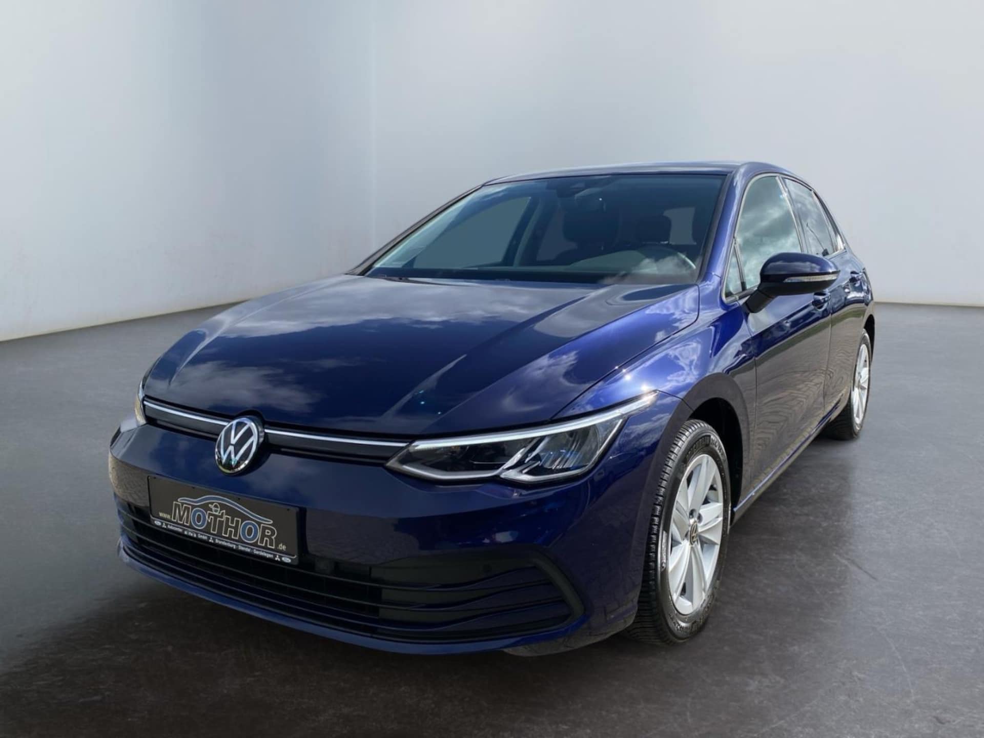 Volkswagen Golf Life