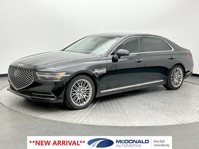 2022 Genesis G90