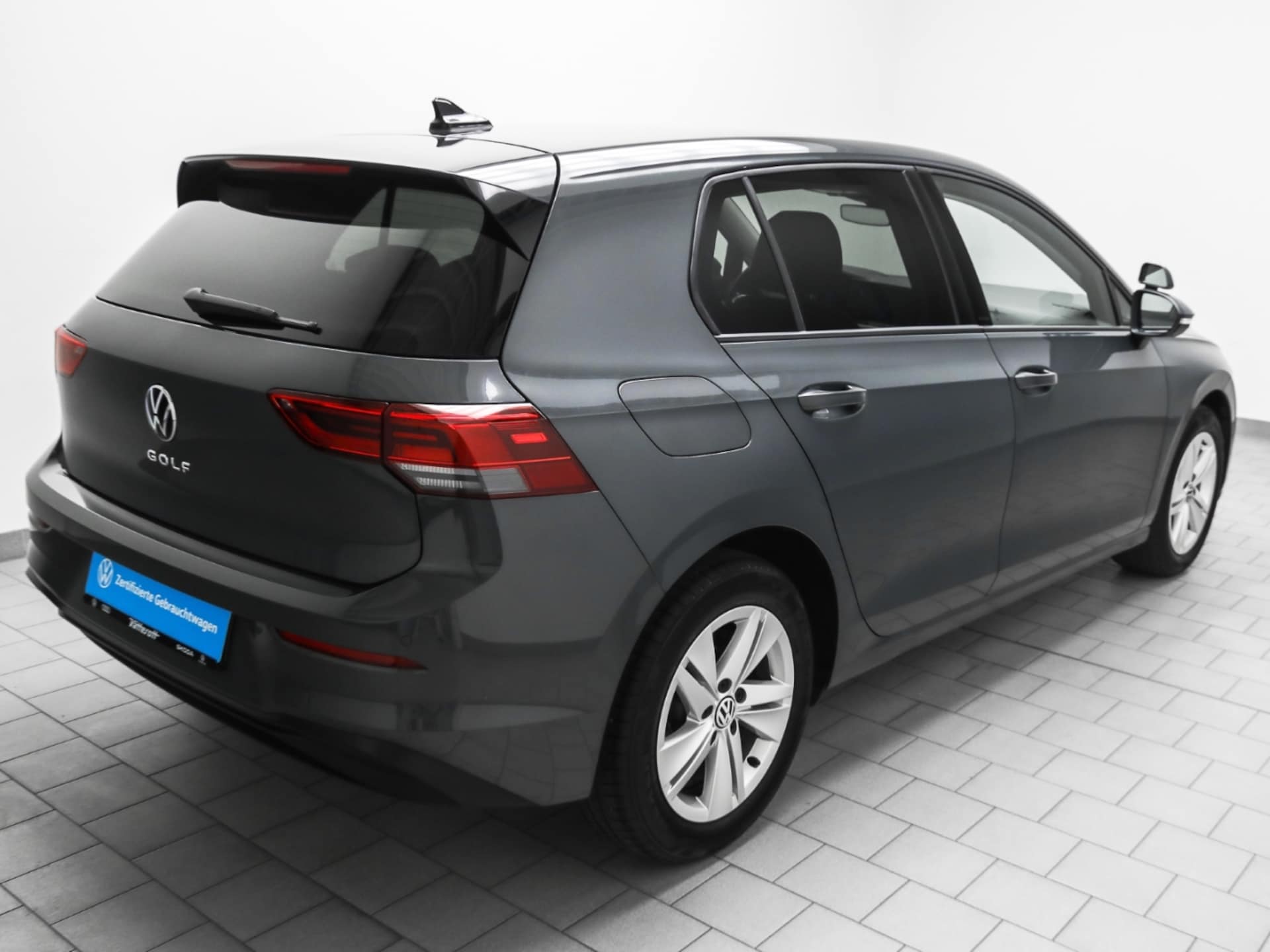 Volkswagen Golf Life