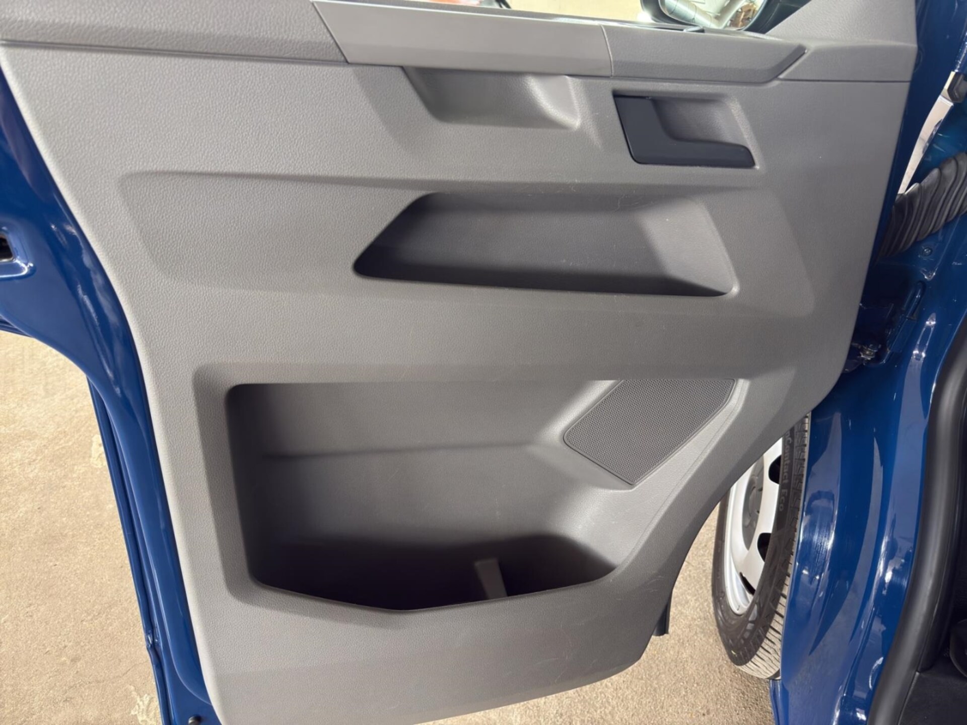 Volkswagen T6.1 Transporter Kombi kurzer Radstand