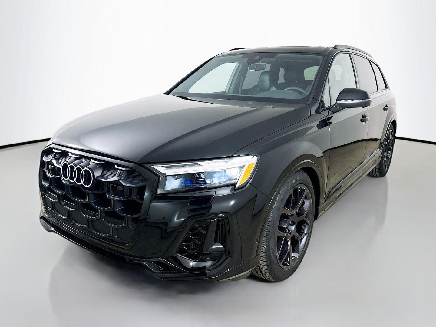 2026 Audi SQ7 Premium Plus quattro Tiptronic's photo