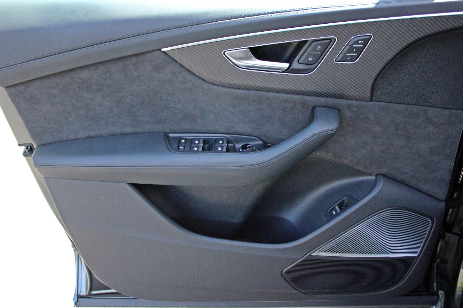 Image about Audi RS Q8 TFSI quattro tiptronic