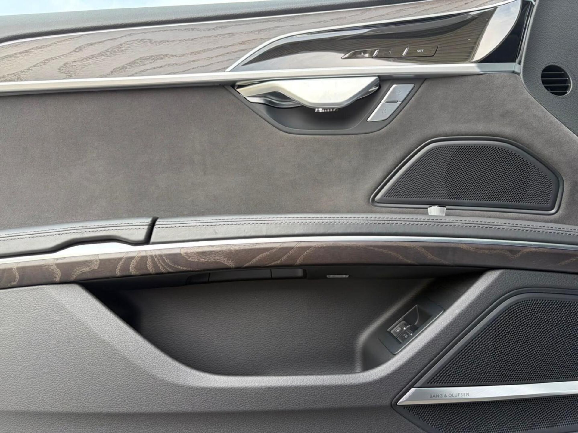 Audi A8 TFSI e