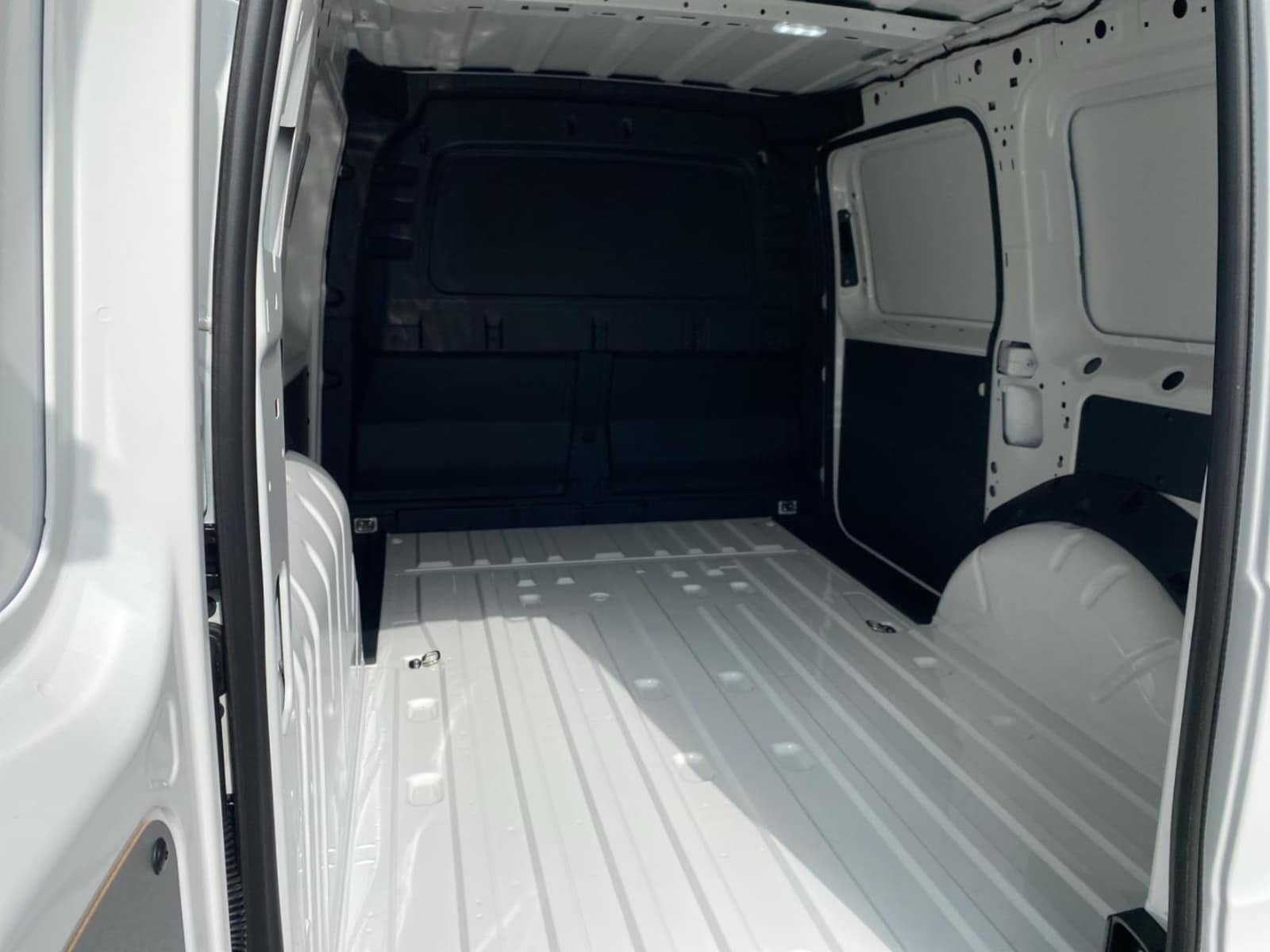 Volkswagen Caddy Maxi Cargo – Bild 13