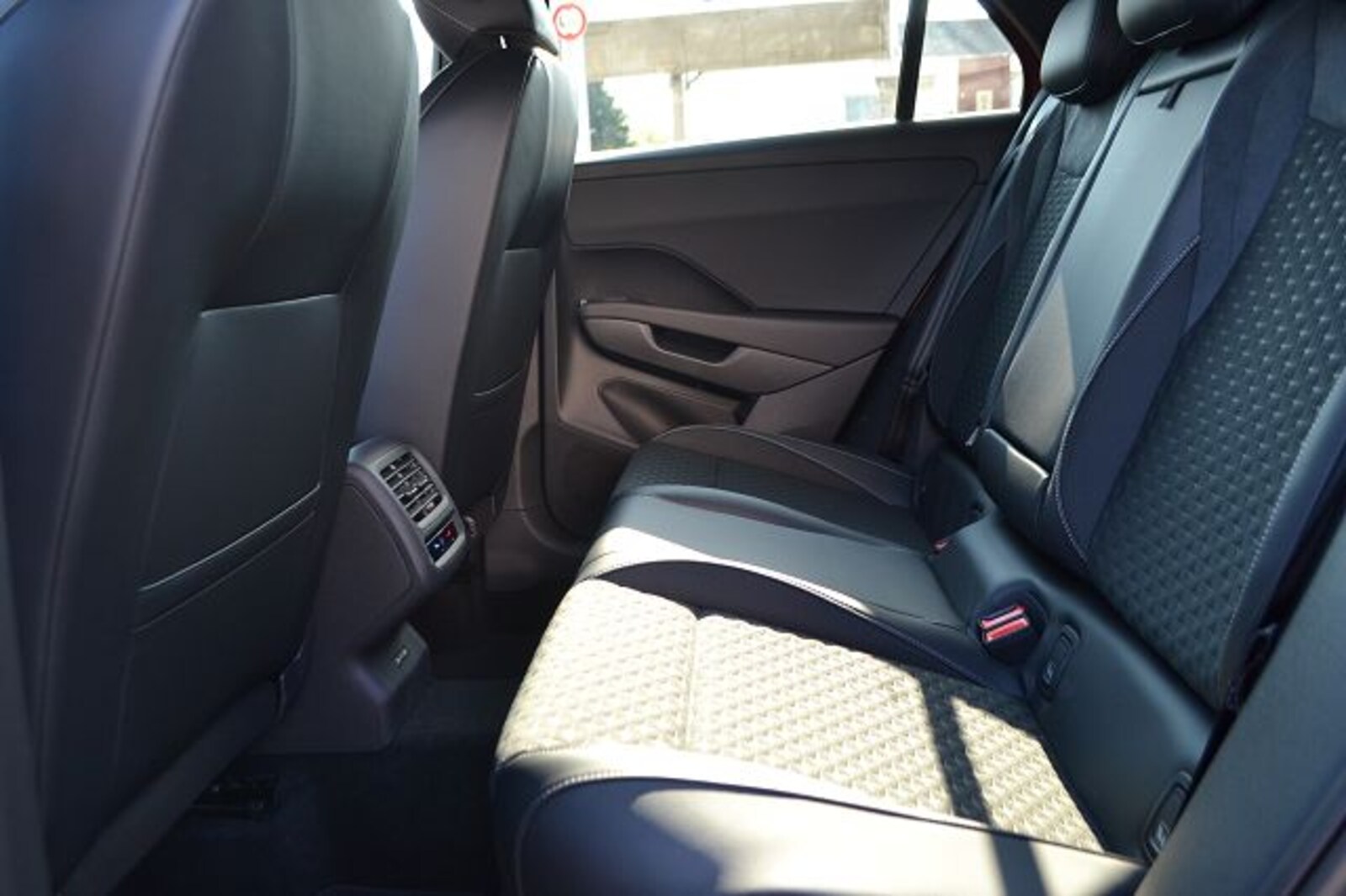 Volkswagen T-Roc – Bild 22