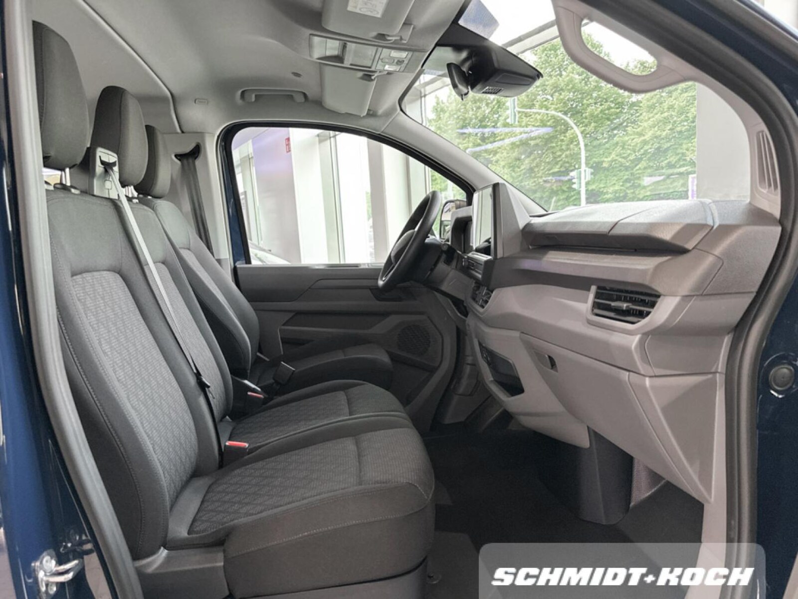 Volkswagen Transporter Kombi langer Radstand – Bild 5