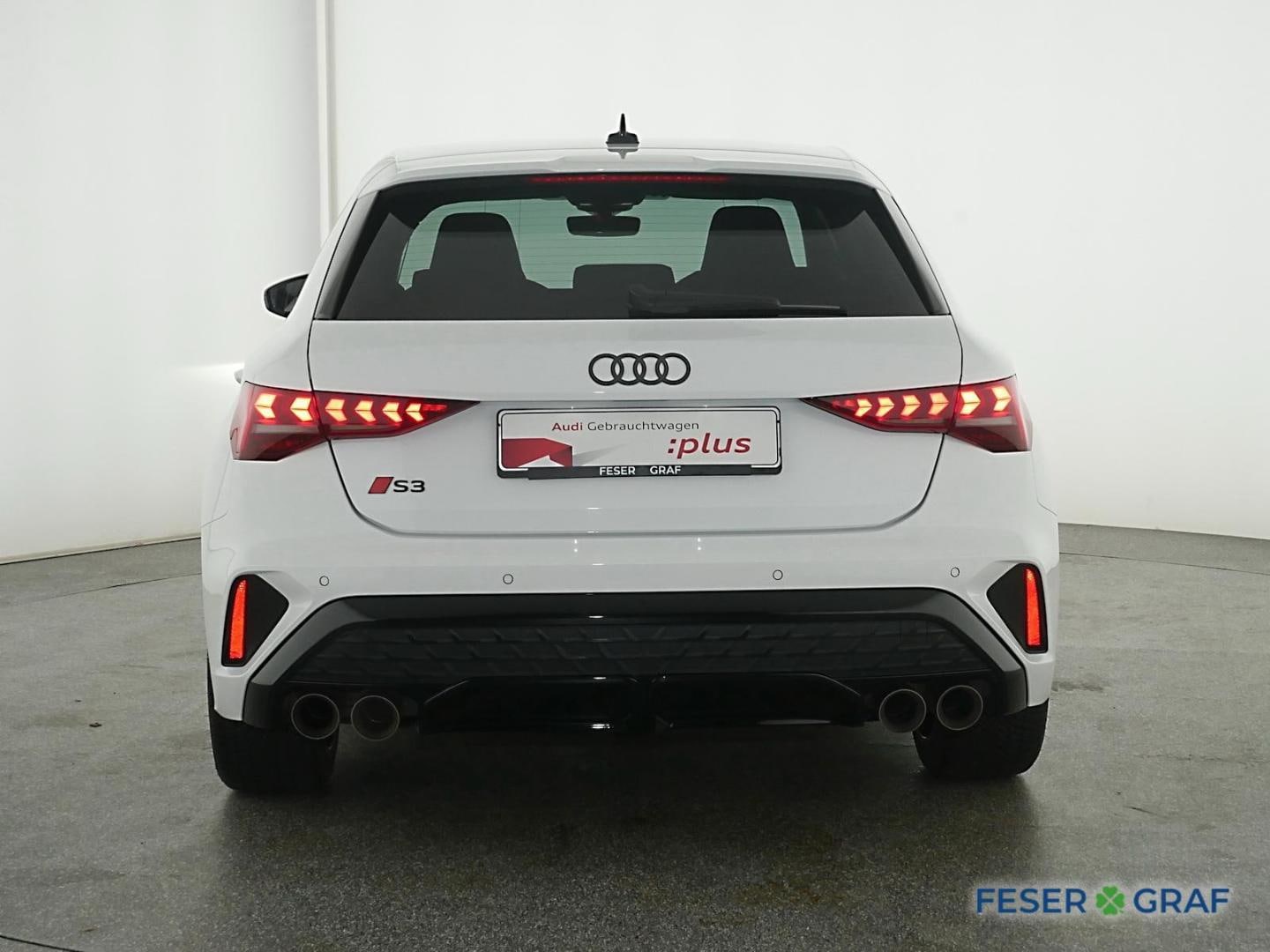 Bild über Audi S3 Sportback TFSI quattro S tronic - für weitere Informationen kontaktieren Sie den Audi Partner