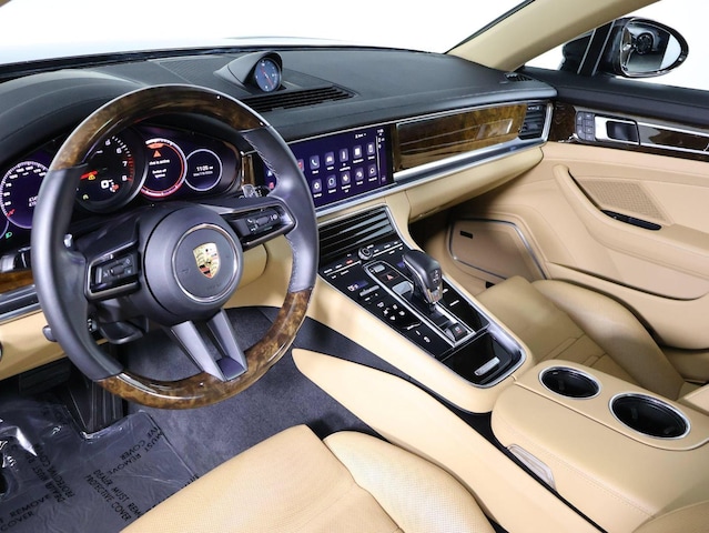 2023 Porsche Panamera