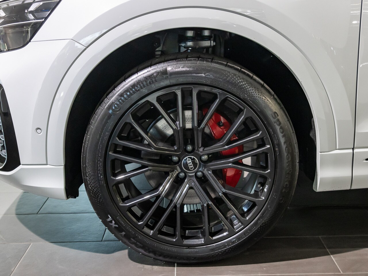 Image about Audi Q8 SUV 45 TDI quattro tiptronic