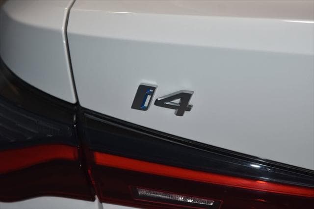 2024 BMW i4 40 - Photo 28