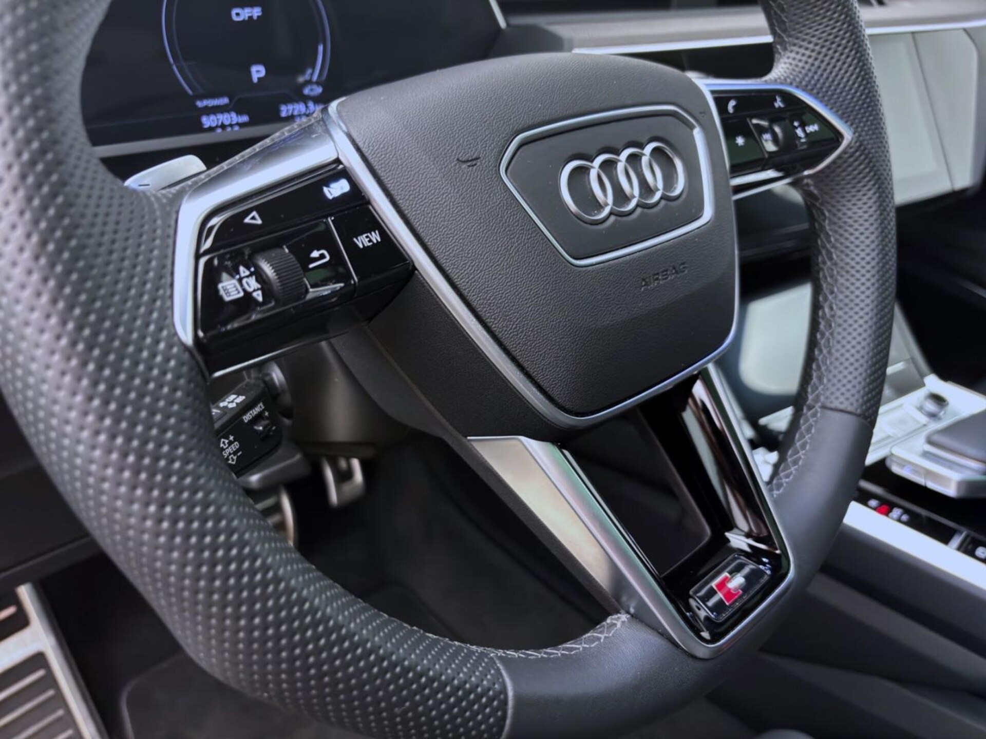 Audi Q8 e-tron S line