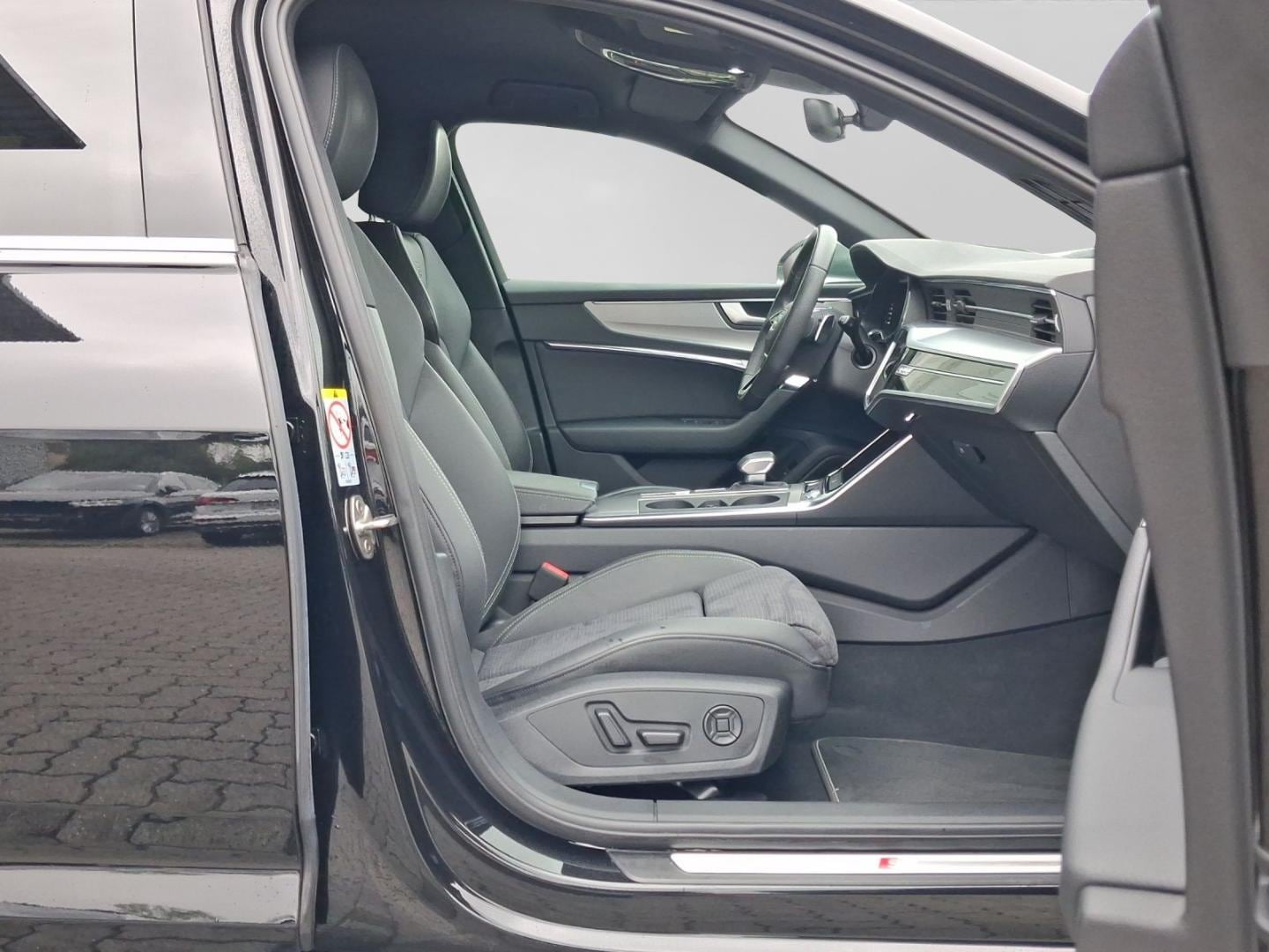 Bild über Audi S6 Avant TDI quattro tiptronic - für weitere Informationen kontaktieren Sie den Audi Partner