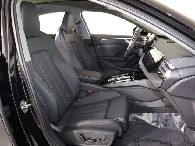 2026 Audi A6 Premium Plus - Photo 13