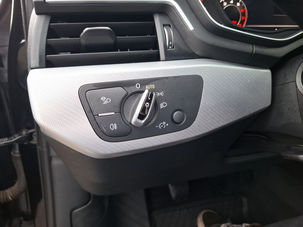 Image about Audi A4 Avant design 2.0 TFSI ultra 6-Gang