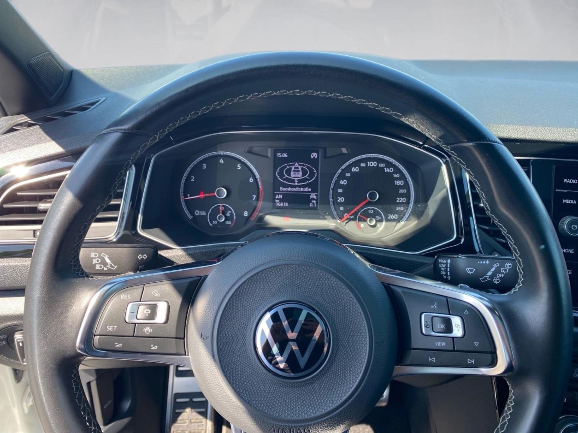 Volkswagen T-Roc Sport