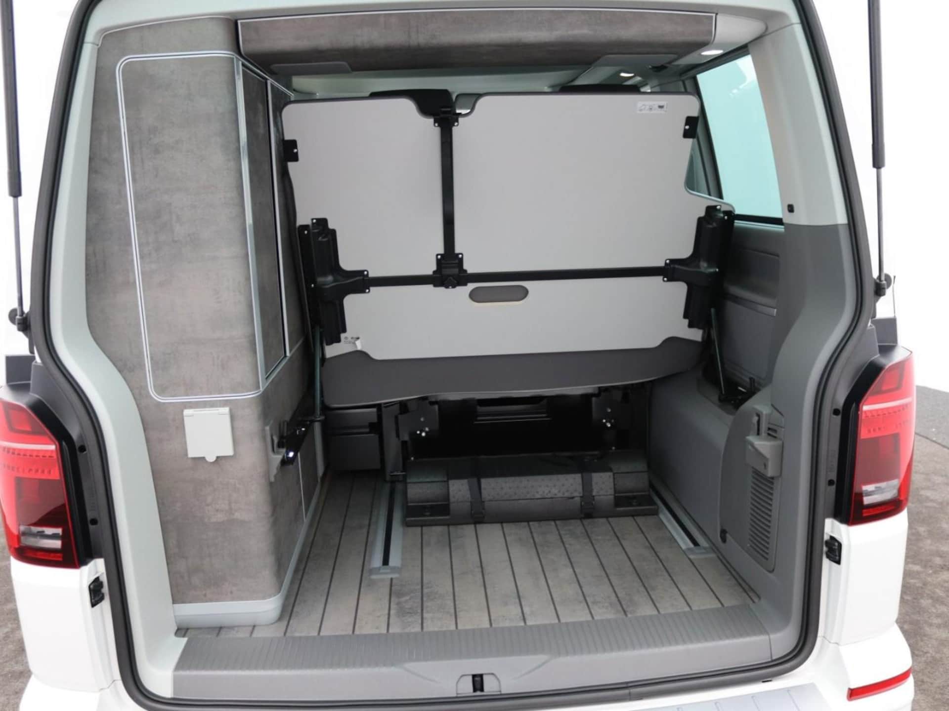 Volkswagen T6.1 California Ocean