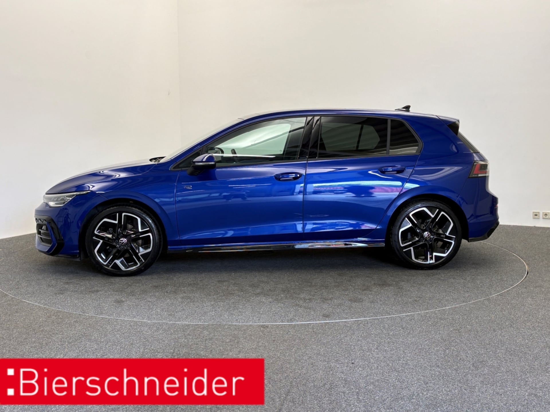 Volkswagen Golf R-Line