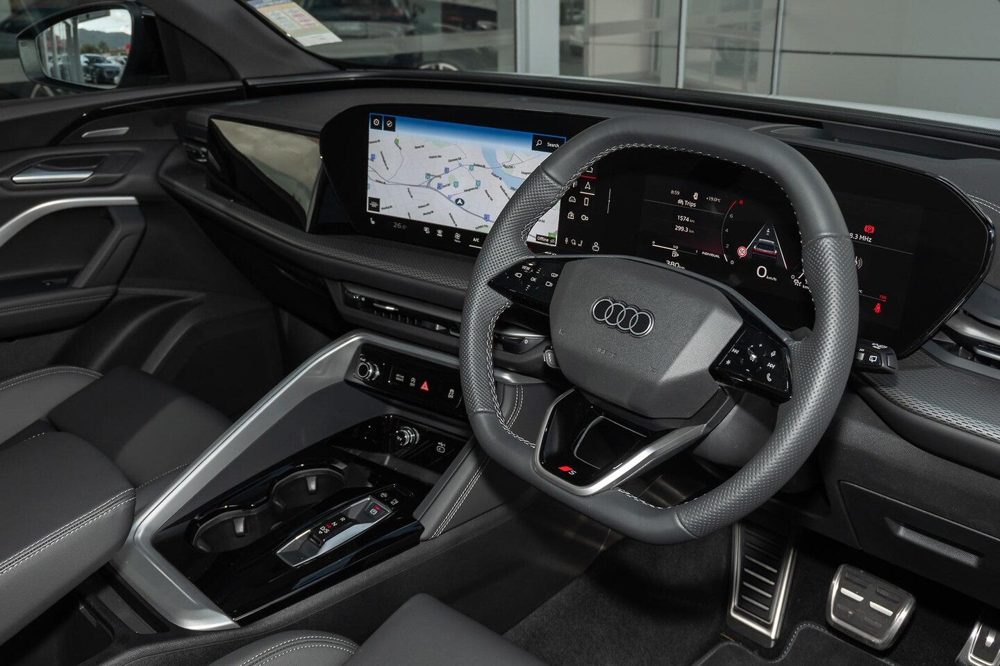 Image about Audi Q5 SUV TFSI quattro 200 kW sport