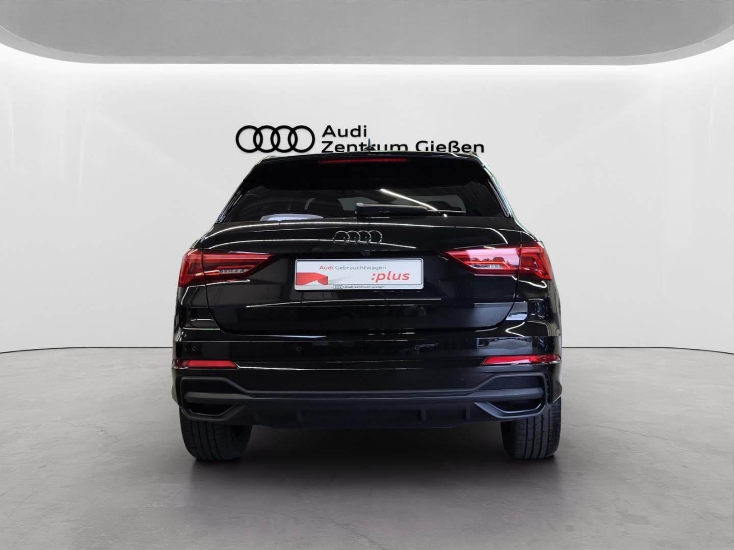 Bild über Audi Q3 TFSI e S line 45 TFSI e S tronic - für weitere Informationen kontaktieren Sie den Audi Partner