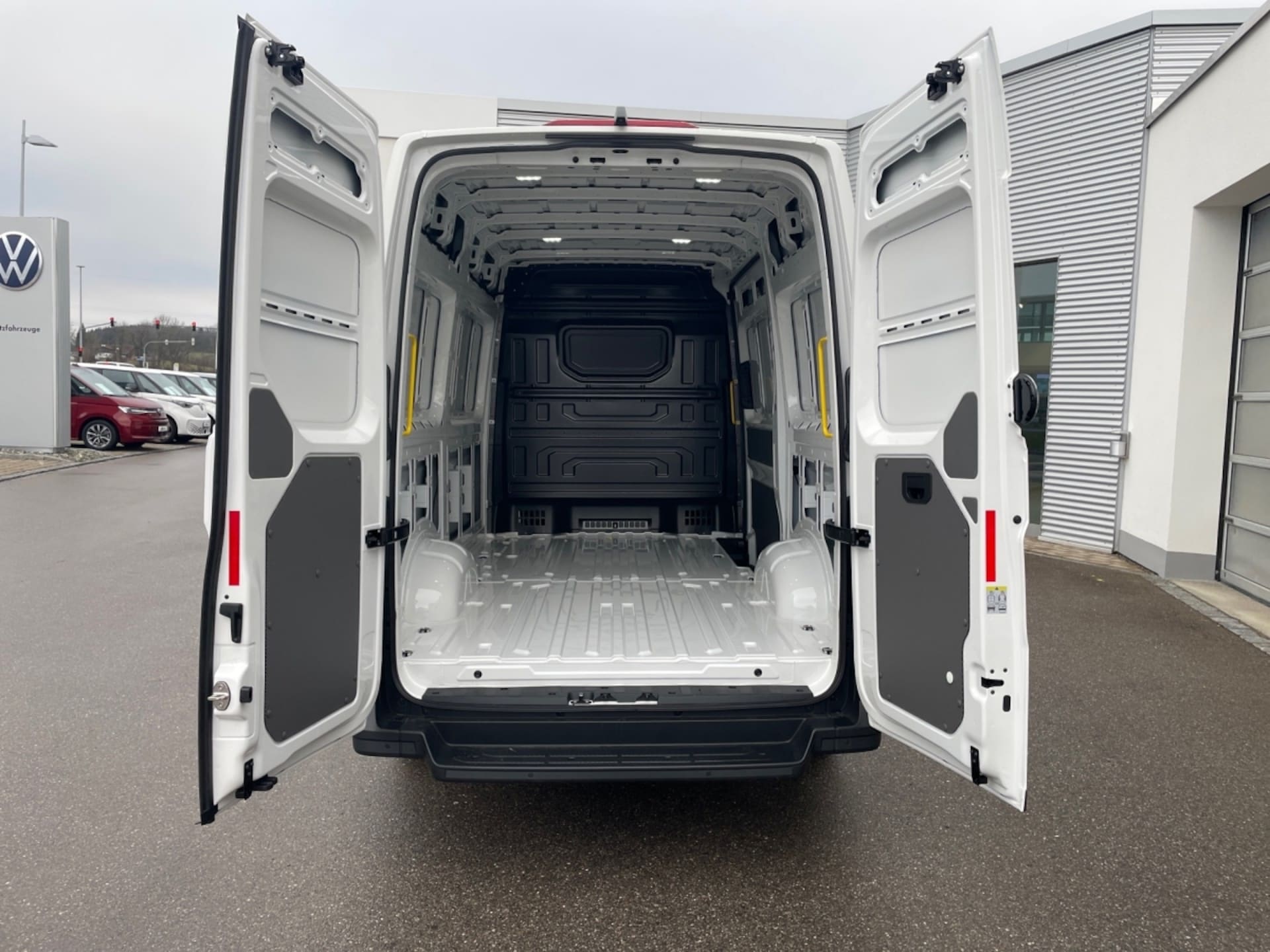 Volkswagen Crafter Kasten mittlerer Radstand