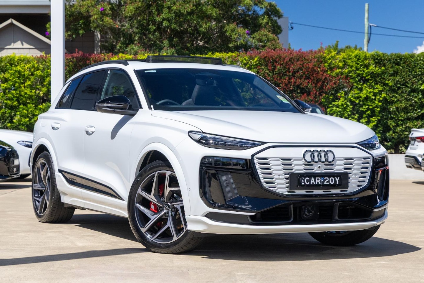 Image about Audi SQ6 SUV e-tron e-tron quattro
