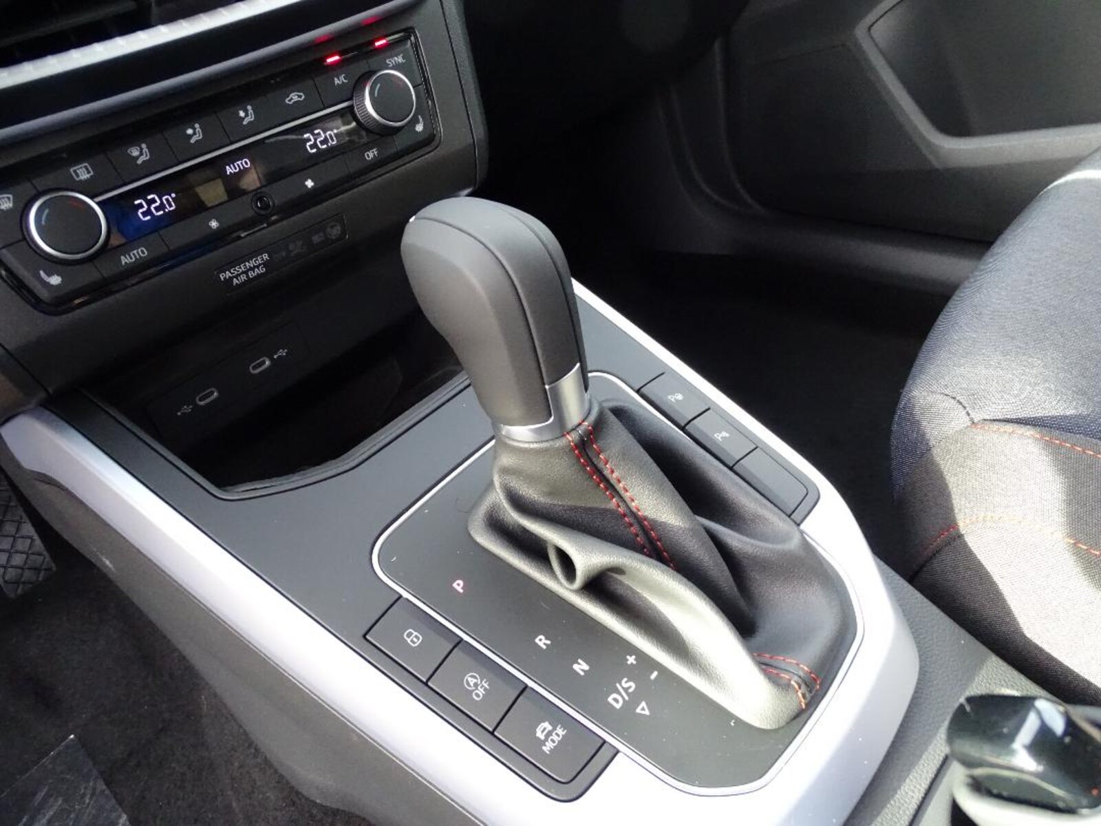 SEAT Arona – Bild 12
