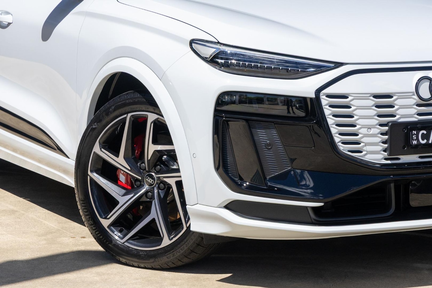 Image about Audi SQ6 SUV e-tron e-tron quattro
