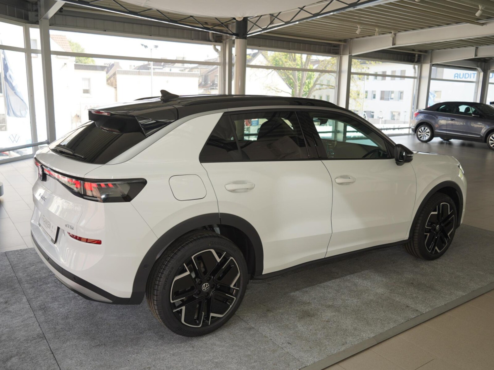Volkswagen T-Roc – Bild 4
