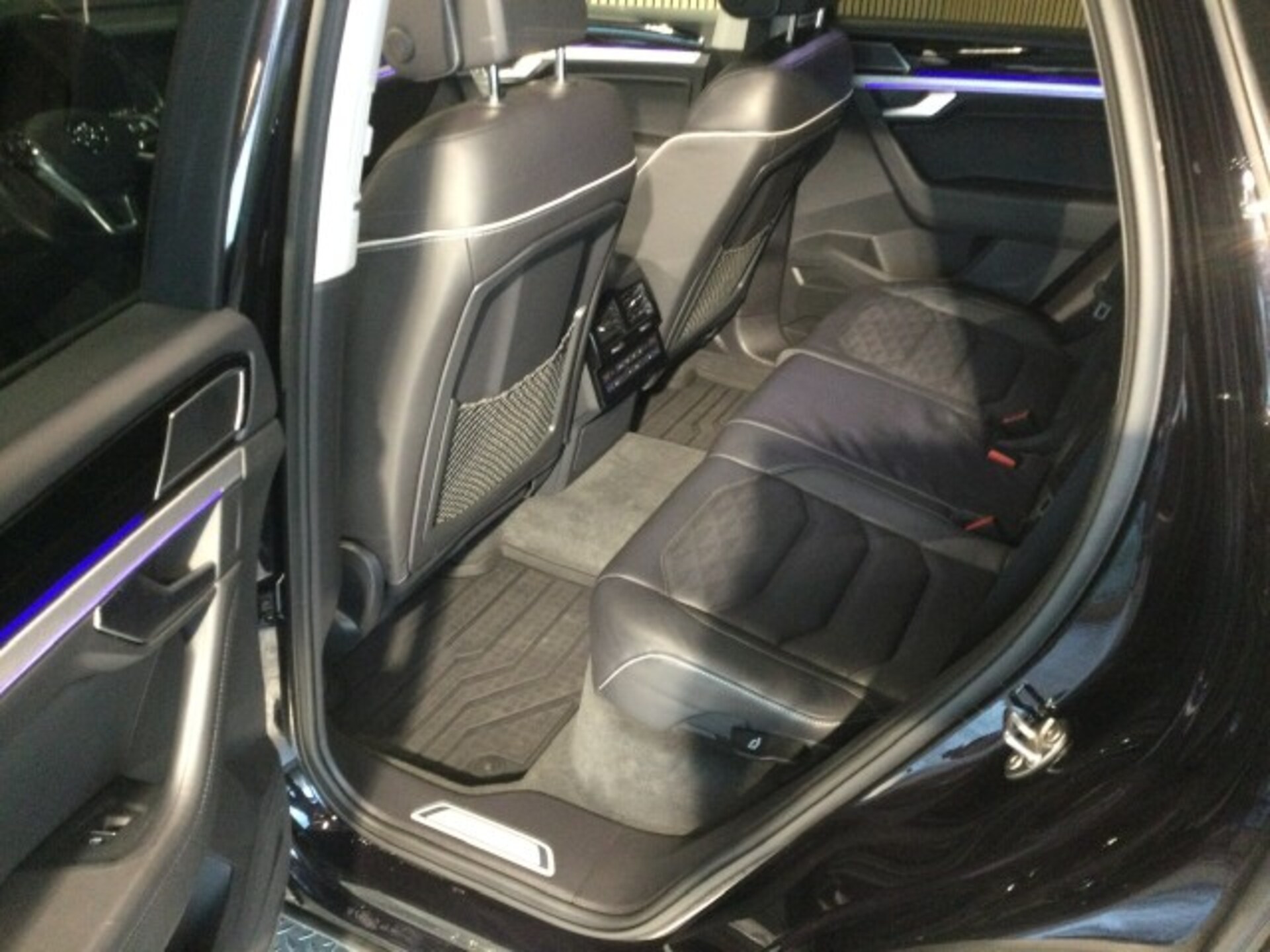 Volkswagen Touareg Basis-Modell